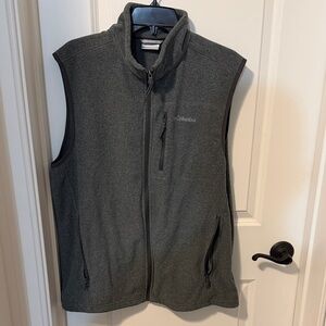 Columbia Gray Men's Vest